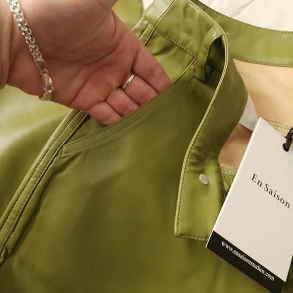 En Saison Green Faux Leather Pants for Effortless Style - Picture 4 of 8